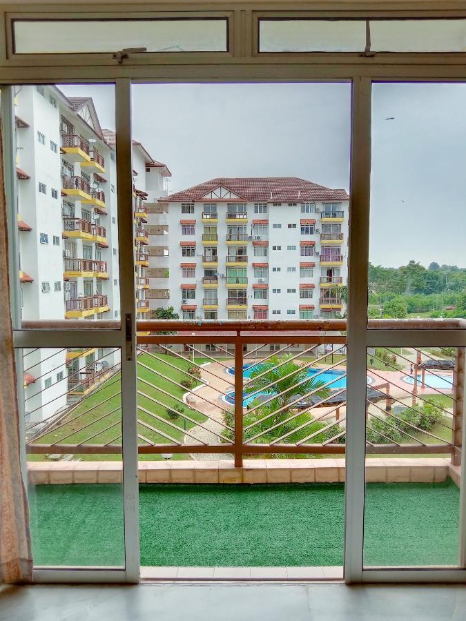 Apartment Rafflesia Two Bedroom Pool View *